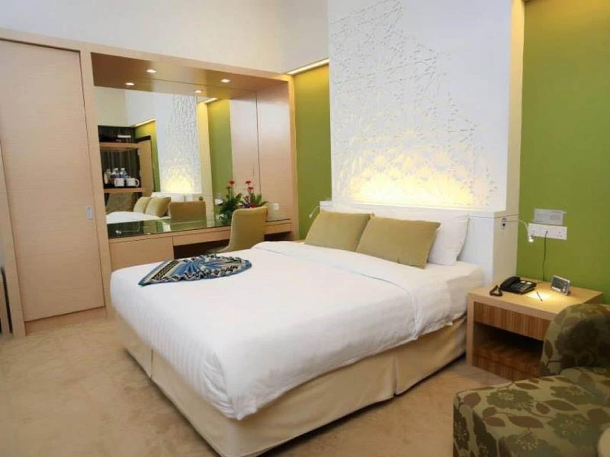 Raia Hotel Kota Kinabalu Buitenkant foto