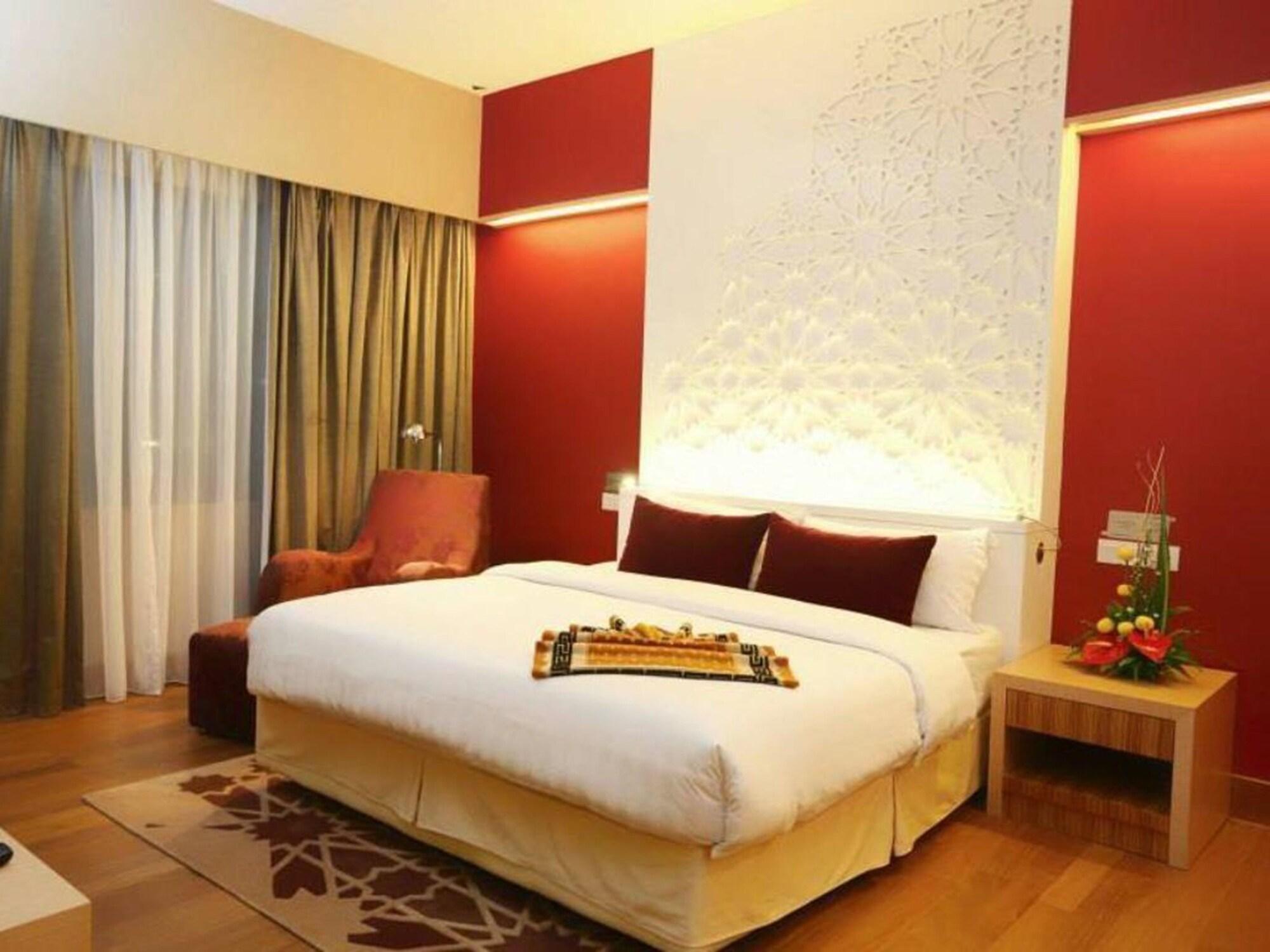 Raia Hotel Kota Kinabalu Buitenkant foto