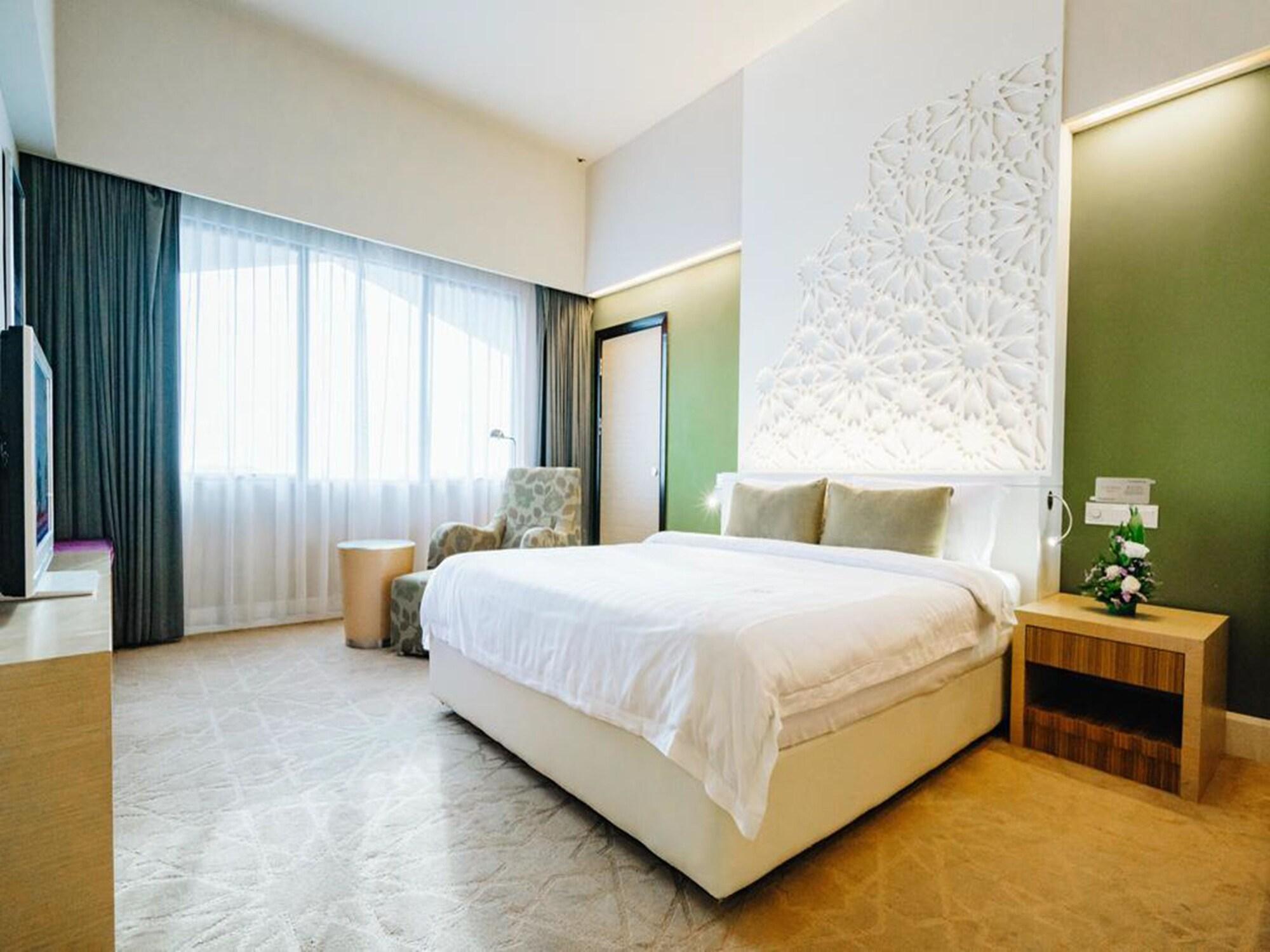 Raia Hotel Kota Kinabalu Buitenkant foto