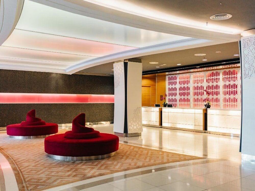 Raia Hotel Kota Kinabalu Buitenkant foto