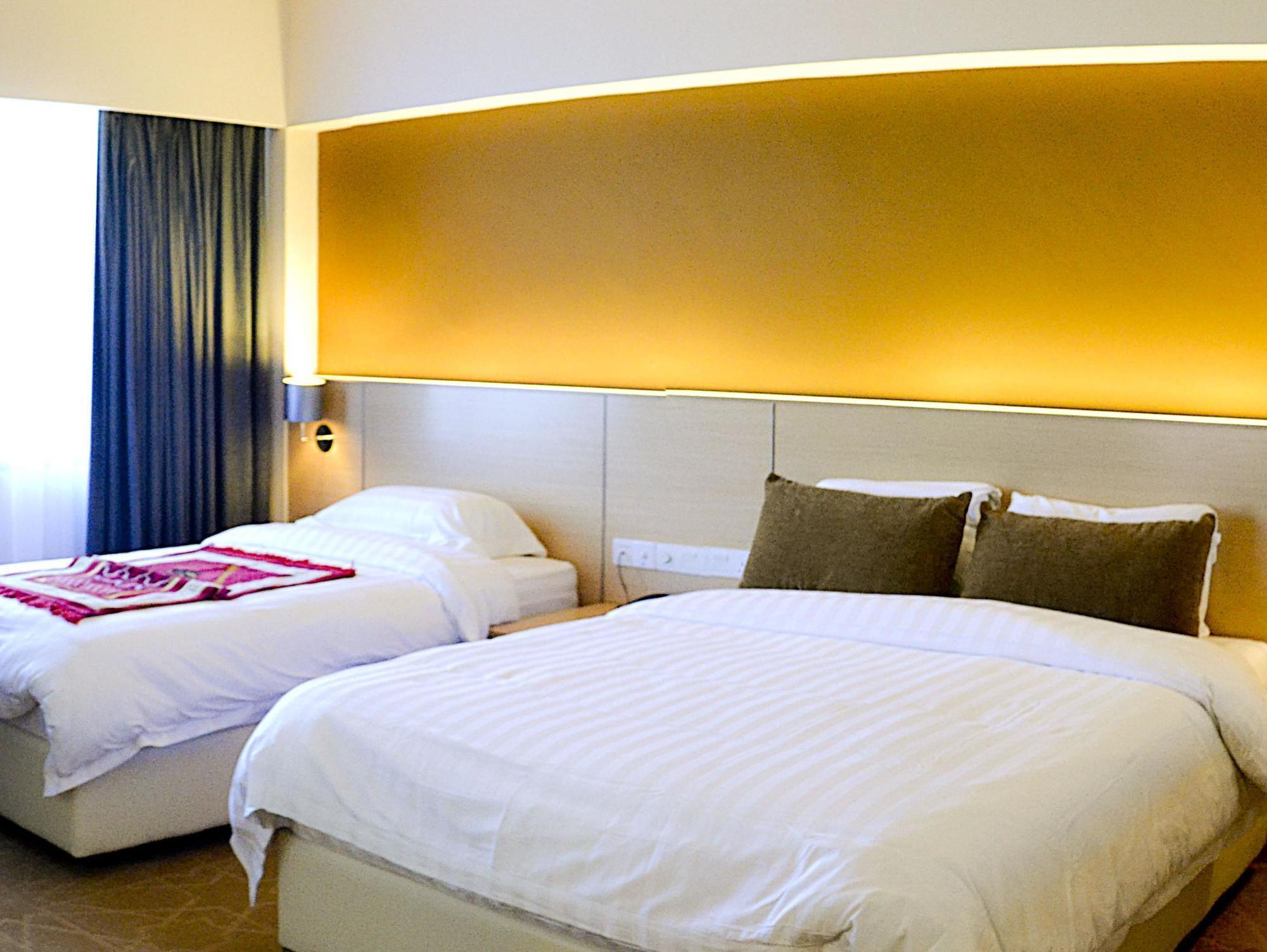 Raia Hotel Kota Kinabalu Buitenkant foto
