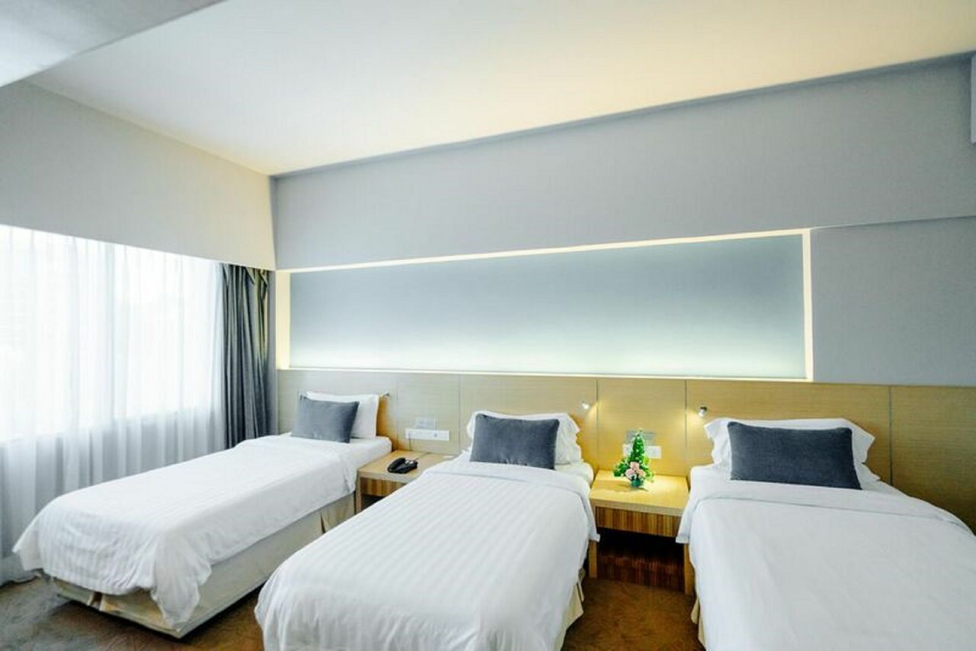Raia Hotel Kota Kinabalu Buitenkant foto