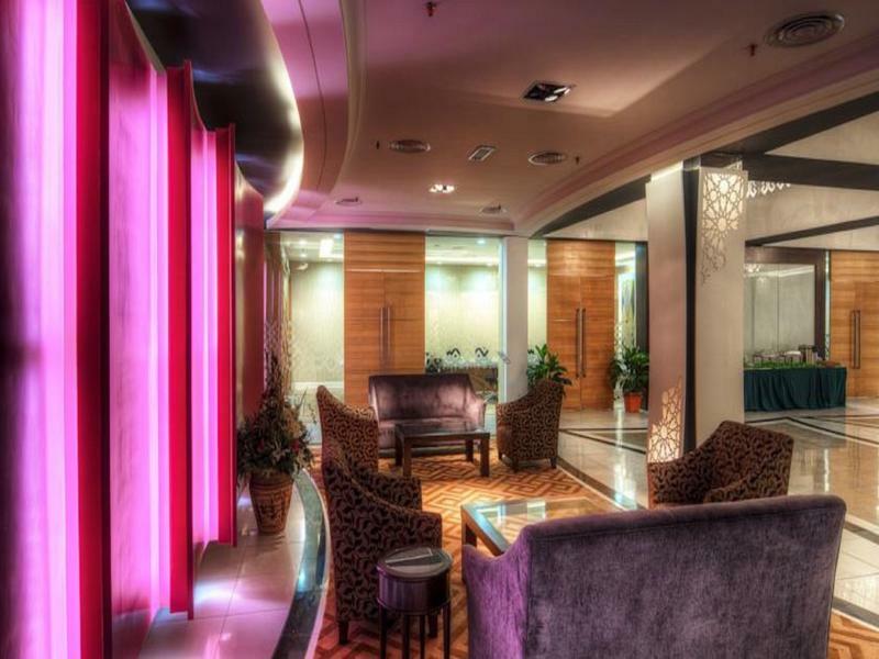 Raia Hotel Kota Kinabalu Buitenkant foto