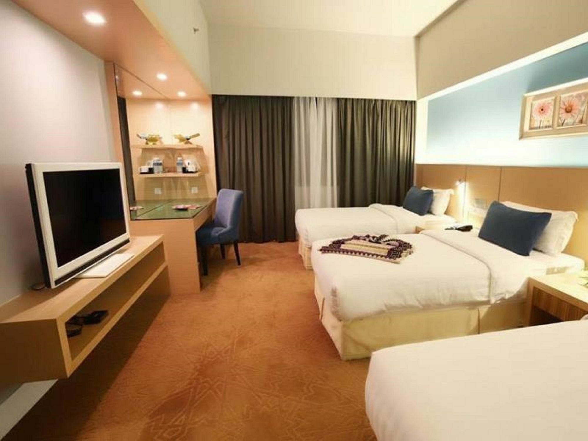 Raia Hotel Kota Kinabalu Buitenkant foto