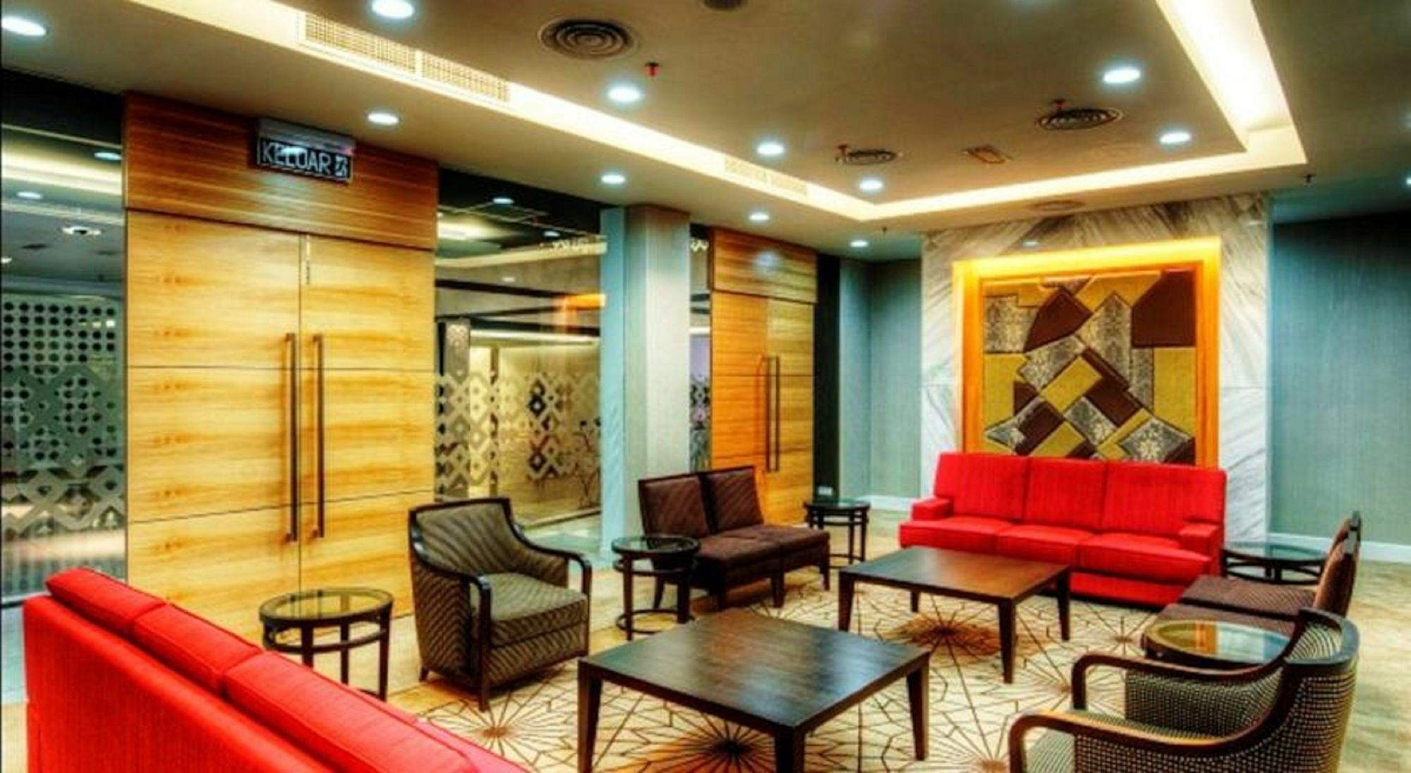Raia Hotel Kota Kinabalu Buitenkant foto